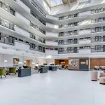 Embassy Suites By Hilton Louisville East