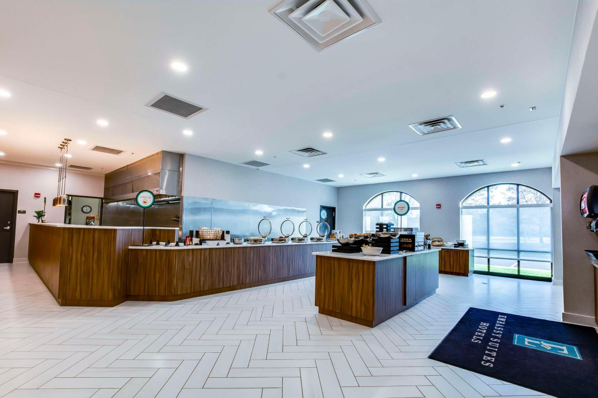 Embassy By Hilton East 4*