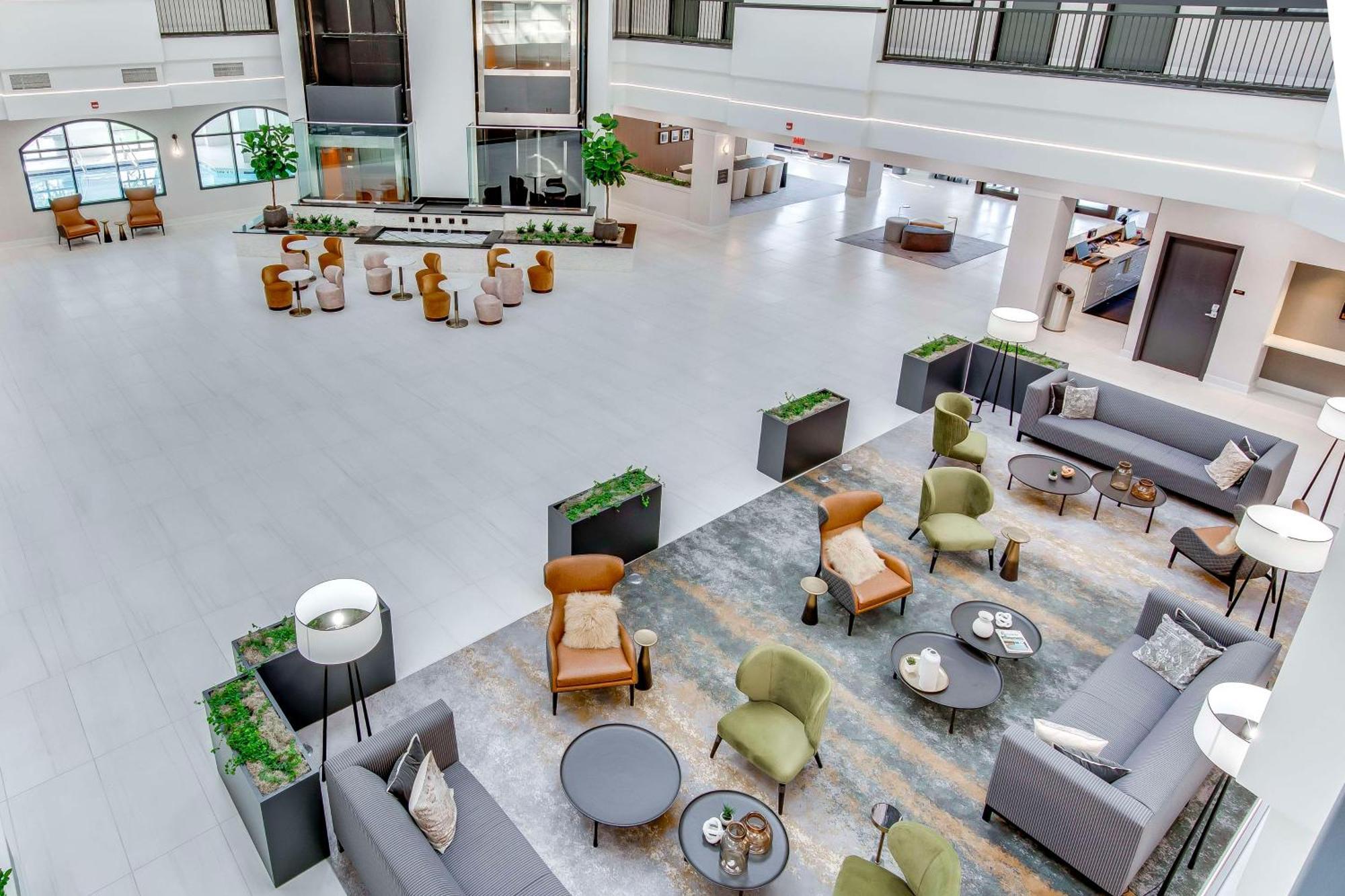 Hotel Embassy By Hilton East